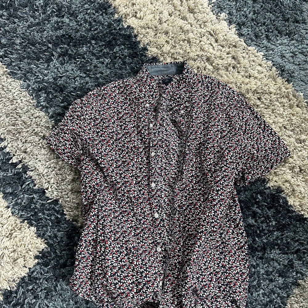 Men's Blue and White Patterned Shirt